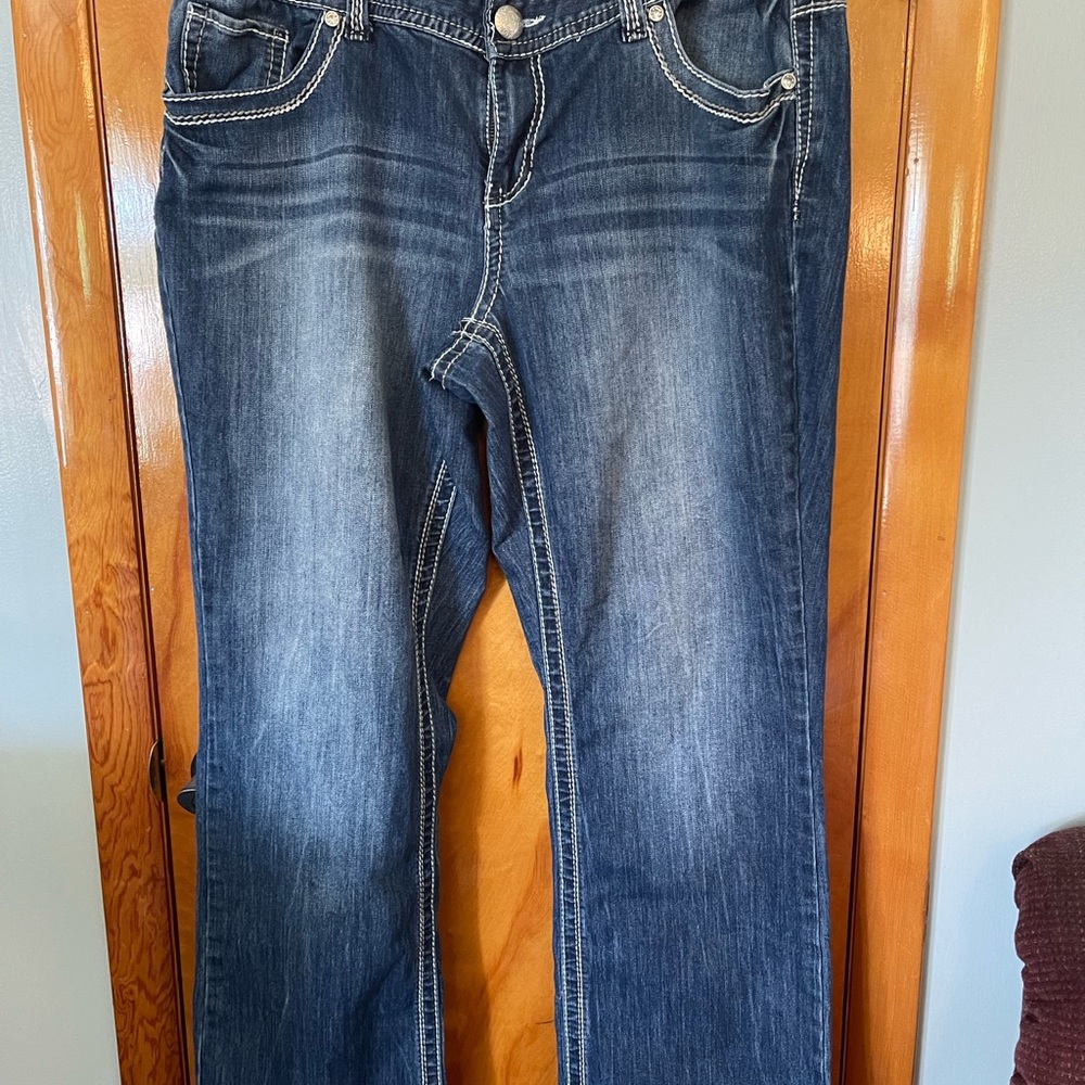 Maurice’s boot cut jeans size 18